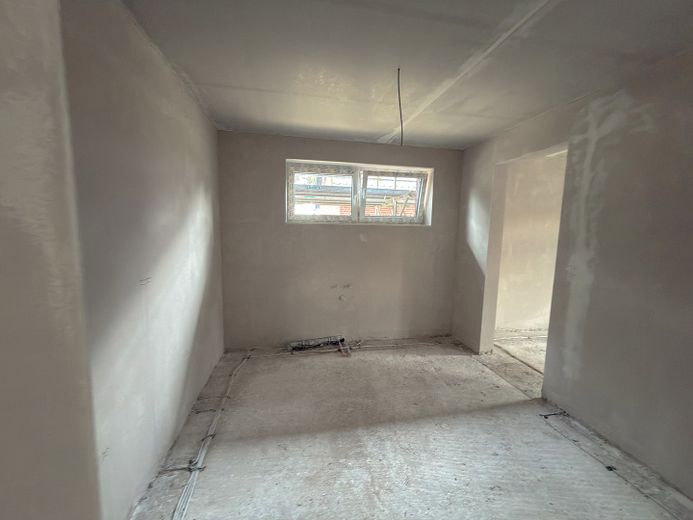 थॉमसबुर्ग में नया अर्ध-पृथक घर – 4 कमरे – 118m² – Küche