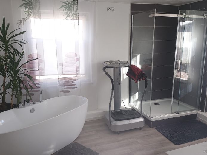 Aantrekkelijk appartementencomplex in Otterberg, 5 wooneenheden – Hauptbad OG