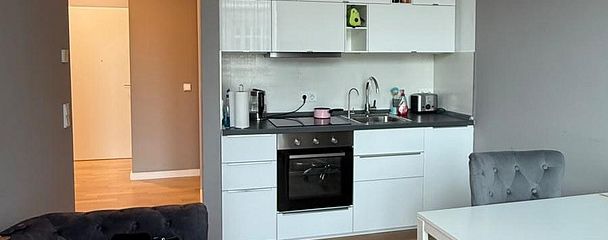 provisionsfreie 2 Zimmer Wohnung in Living 108, sofort bezugfrei, Aufzug, Sportraum, Dachterrasse – Wohnküche