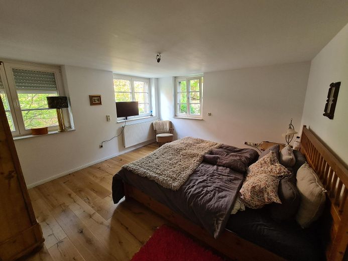 Historisches Bauernhaus mit Galerie, Kamin & Garten - stilvoll saniertes Wohnen mit Charakter – Schlafzimmer EG