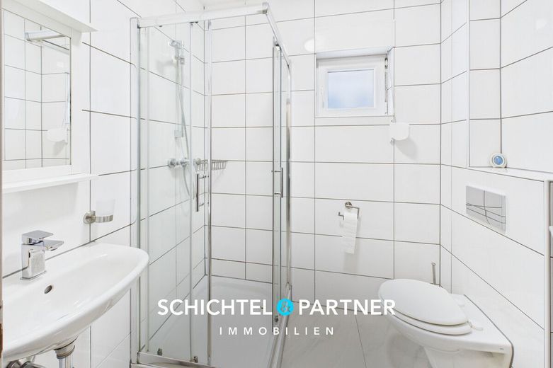 Ellwürden | Top rentables Hostel mit super Auslastung in gefragter Lage – S&amp;P | Badezimmer