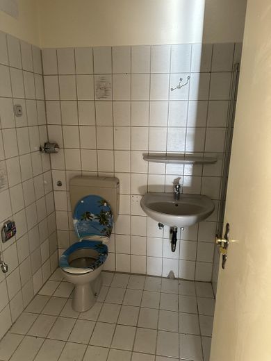Günstige Wohnung in Putzbrunn – Bad