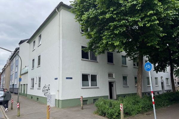 2 Zimmer Mietwohnung im 2. OG in der Wüste