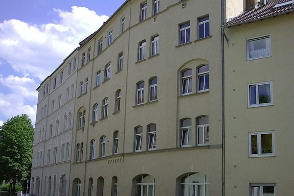 4-5 Zimmer Wohnung mit 110m² im 2.OG in Kassel Miete oder Mietkauf €400+NK