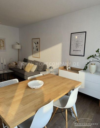 Piękne mieszkanie 2-pokojowe w bezpośredniej lokalizacji w centrum miasta (w pobliżu katedry) – c1c974b656cb1e5689ae4b253e927978b450ad7d.jpg