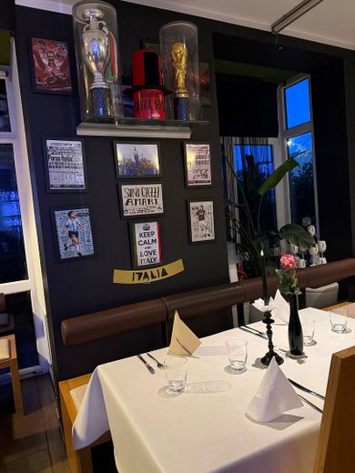 Stylowa restauracja / lokal dla wyrafinowanej gastronomii śródziemnomorskiej w Darmstadt-Griesheim – Foto 40