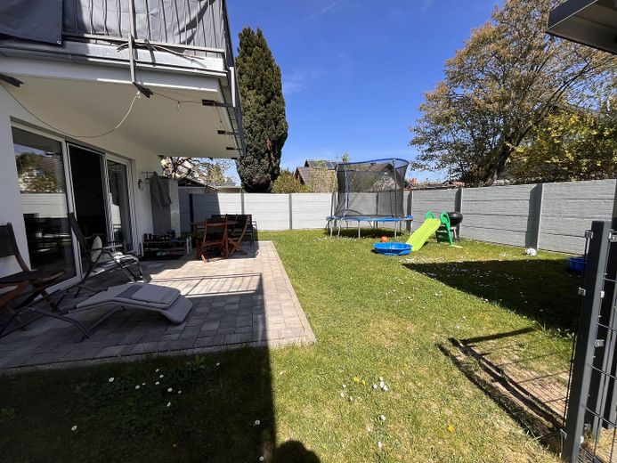 Terrasse und Garten