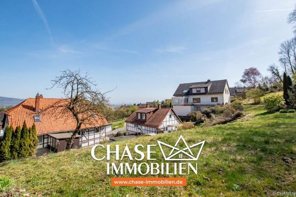 Einzigartiges Baugrundstück mit traumhaftem Weitblick in Hanglage Lauensteins - Bautraum in Idylle!