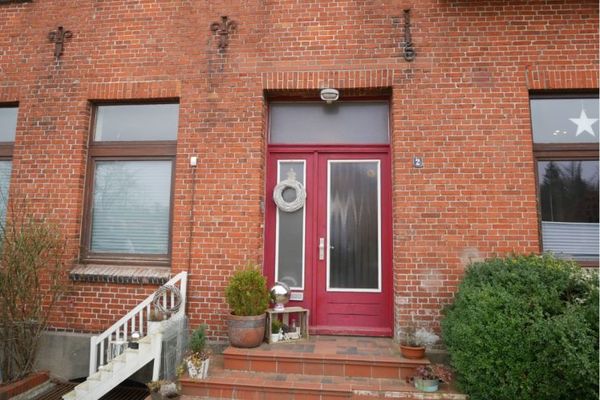Vendesi condominio ben tenuto con 6 unità abitative e riserva di ampliamento a 25767 Bunsoh (fino a 57.000€ di canone)