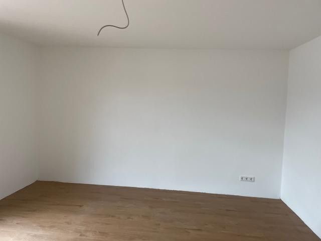 Wohnzimmer mit Südbalkon