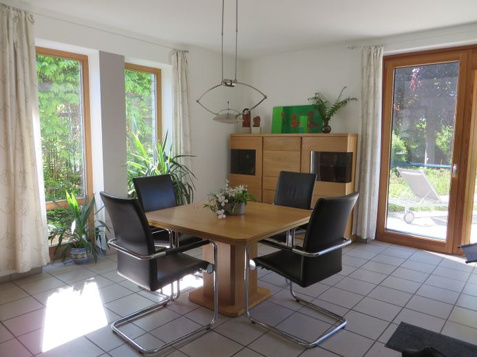 Repräsentatives Architektenhaus zum Verlieben – Essbereich - Ost u. Süd