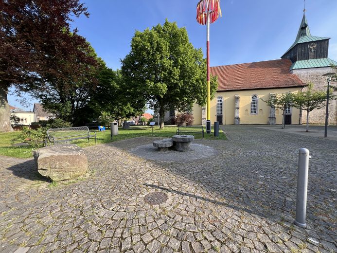 Zentral gelegen am Kirchplatz 