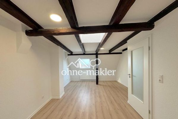 Frisch renovierte 3-Zimmer-Dachgeschosswohnung in bester Altstadtlage von Wismar.
