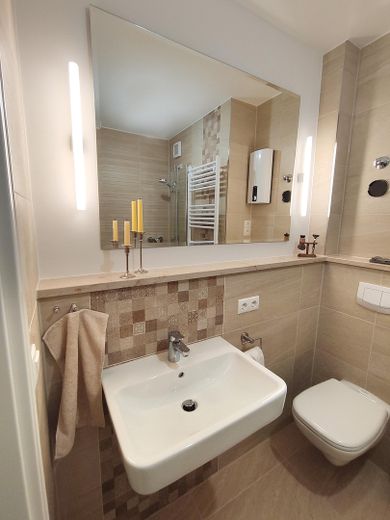 Appartamento di lusso (59 mq) in Tilsiter Platz a Kiel-Ellerbek/Wellingdorf – Duschbad mit Spiegel