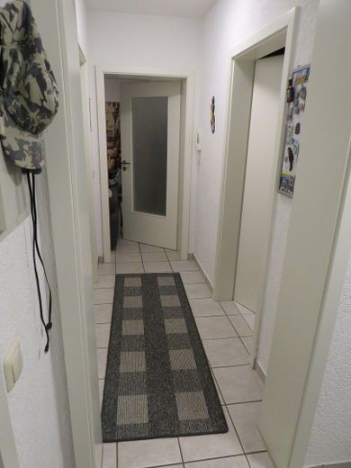 Sonnige Eigentumswohnung 65 qm 3 ZKB Brandoberndorf große 15 qm Terrasse südwest – Flur