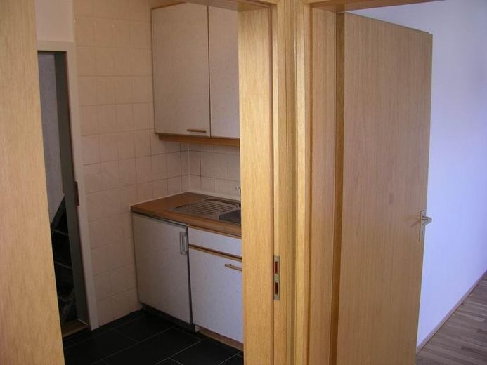 luminoso estudio de 2 habitaciones cerca de la Universidad Dual !sin comisión! – Küche