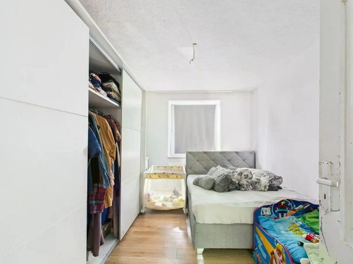 Renovierte 2-Zimmer-Wohnung in Hof: 50 m², modernes Bad, ohne Einbauküche – Foto 7