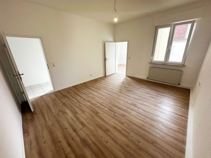 3,5 locali, primo utilizzo dopo la ristrutturazione - Nuovo pavimento/cucina/bagno/finestre - Posizione centrale a Heilbronn – Foto 5