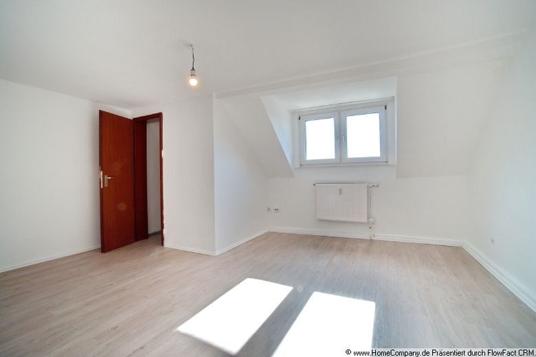 Затишна мансардна квартира в Hagen-Altenhagen – бл. 38 кв. м і добре транспортне сполучення – 19644bcda40574740a24805138da7df1038b4901.jpg