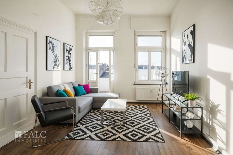 Ein Zuhause mit Ausblick und Charakter – Wohnraum (KI generiert)
