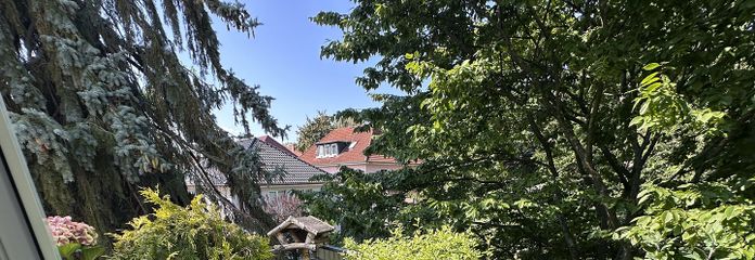 Zwei-Raum-Wohnung im Grünen/citynah  (ohne Provision, inkl. Kfz-Stellplatz)