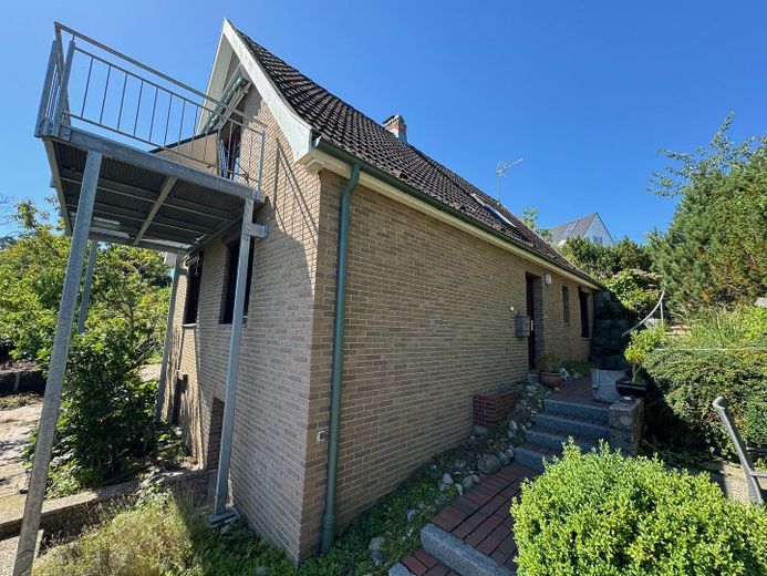 Einfamilienhaus am See mit ELW, Schlossblick und Steg, provisionsfrei – Foto 14