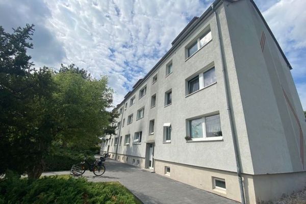 сдаваемая квартира в собственности в Вурцене* идеально подходит для инвесторов* 2 комнаты*ванная комната с естественным освещением* включая парковочное место