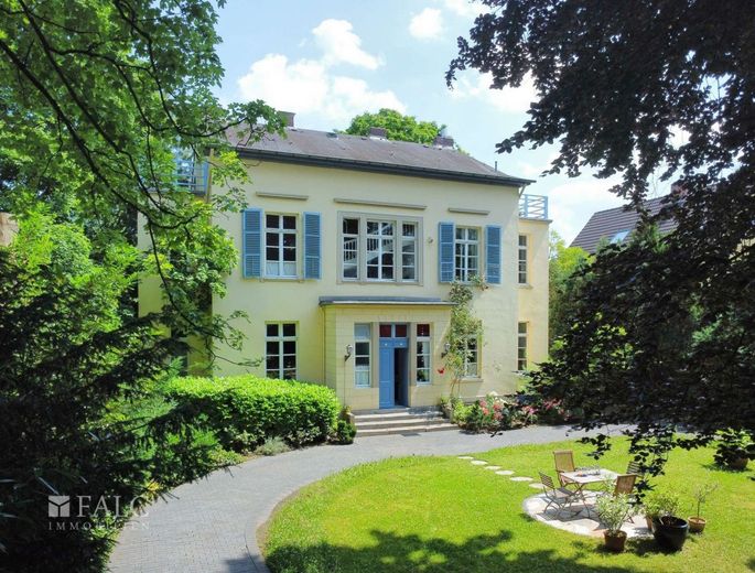 Einzigartig in Lage, Historie und Lebensqualität – Außenansicht