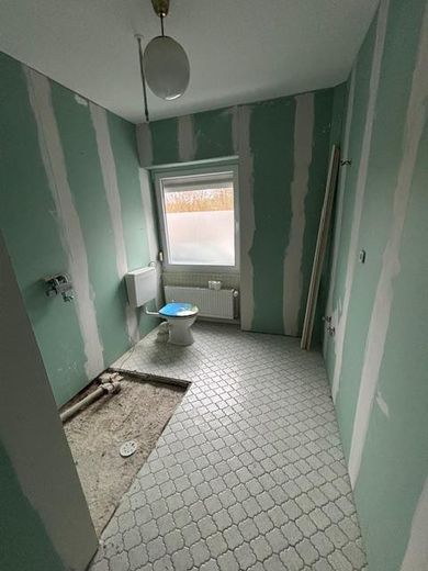 Großzügiges Zweifamilienhaus mit Solaranlage, Wintergarten & großem Grundstück in Neuberend – Foto 11
