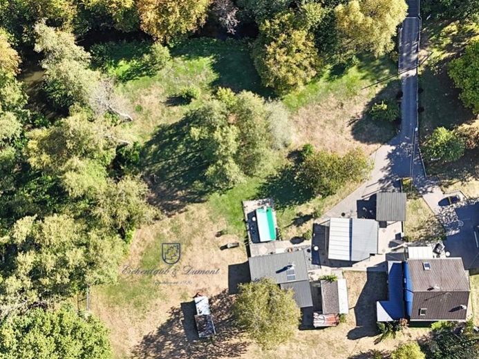 Сучасний ансамбль будівель у відокремленому розташуванні, без комісії – Фотографія 1