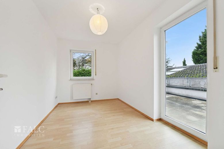 Moderne 3-Zimmerwohnung im Hochparterre in ruhiger Lage von Karlsruhe-Grünwettersbach – Kleineres Zimmer