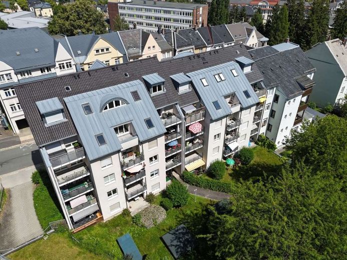 Solide vermietet: 3-Zimmer-Wohnung mit Balkon & Tiefgaragenstellplatz in Auerbach – Foto 1