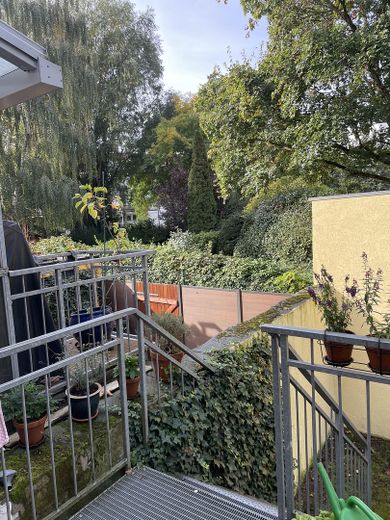 Charmantes kleines Altbremer Reihenendhaus mit Garage in Peterswerder – Blick aus der Küche