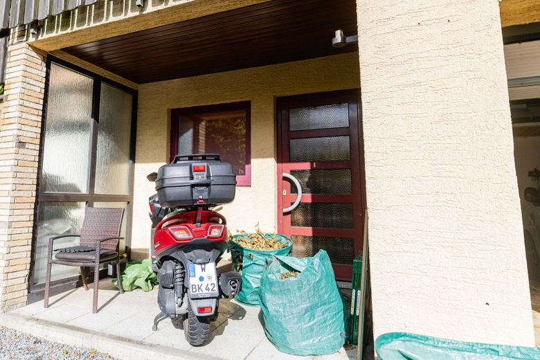 EG Zugang Bürozimmer