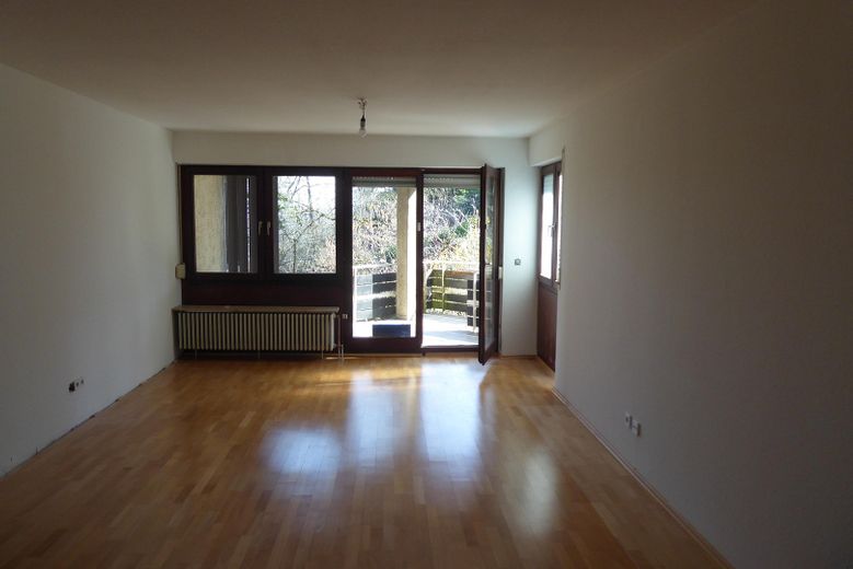 Mediterranes Reihenhaus in Gerlinger Ausichtlage – Wohnzimmer