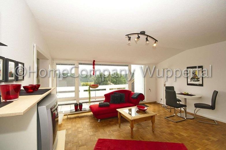 Nähe Remscheid! Charmante Wohnung mit Parkett, Südbalkon, Internet und PKW-Stellplatz – 25829b8b8ced653edfc4b848f07d8c5e95850e03.jpg