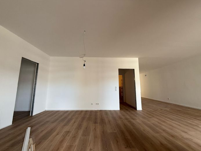 Vollsanierte 3ZKB mit großem Balkon im Herzen von Troisdorf – Foto 2