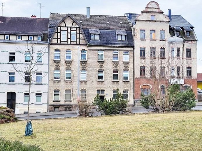 Mehrfamilienhaus mit stilvoller Klinker-Fassade zu verkaufen – Foto 1