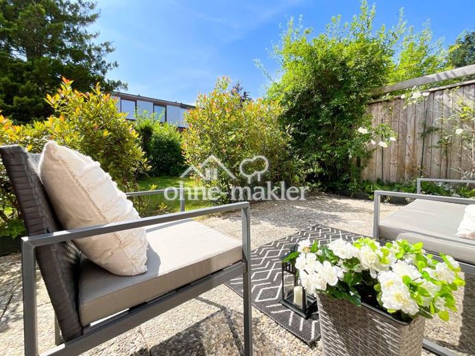 Großzügiges Wohnen mit Terrasse und Garten in Hamburg-Schnelsen – Foto 1