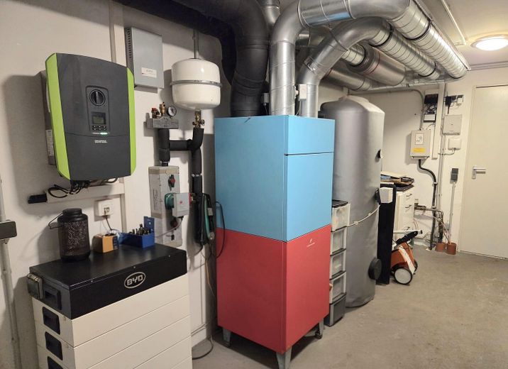 Exclusief vrijstaand huis met wellness-tuin & energieklasse A+ in het centrum van Pulheim – Hochkeller