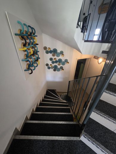 Oberkrämer - interessantes, saniertes & gepflegtes RMH mit Luxusausstattung – Treppe zum Keller