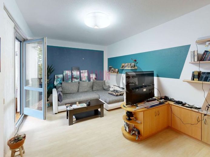 Bezugsfreie 1 Zimmer Terrassenwohnung mit kleinem Garten, Tageslichtbad und Aussenstellplatz – Foto 1