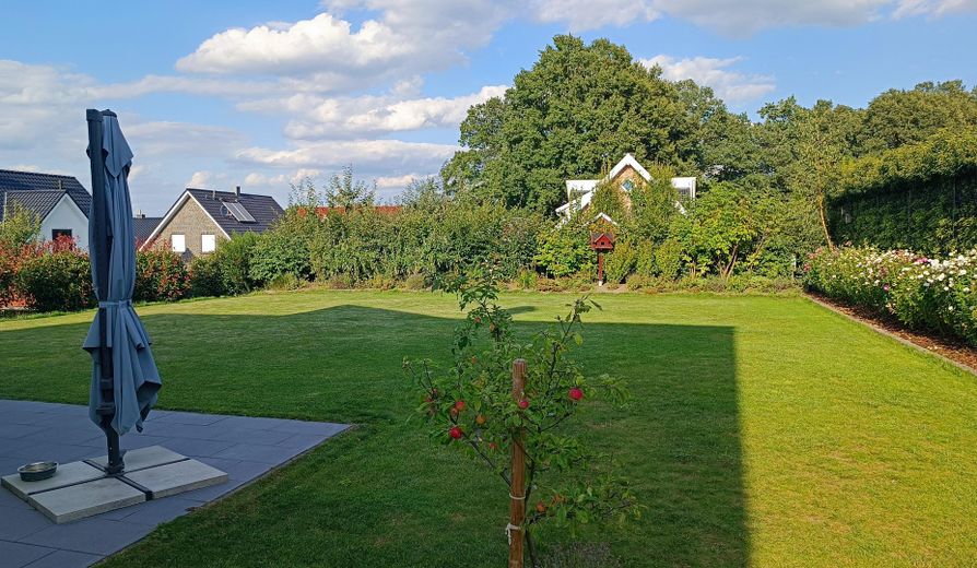 Garten mit Terrasse 