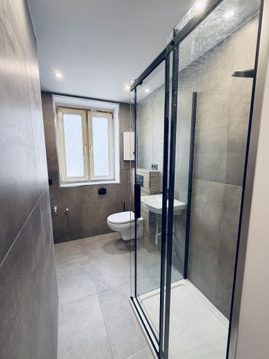Bezugsfertiges Design-Apartment nach Kernsanierung – top vermietbares Renditeobjekt in Nürnberg – Foto 2