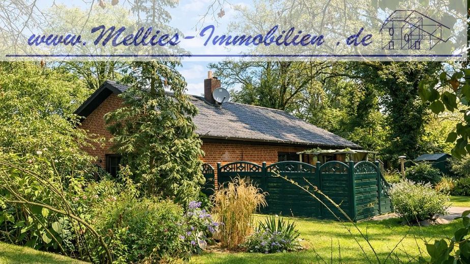 Ein Zuhause zum Ankommen - Bungalow mit idyllischem Naturgarten – Bild 1