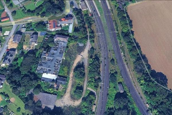 Woonperceel voor gestapelde woningbouw ***met bestaande bebouwing