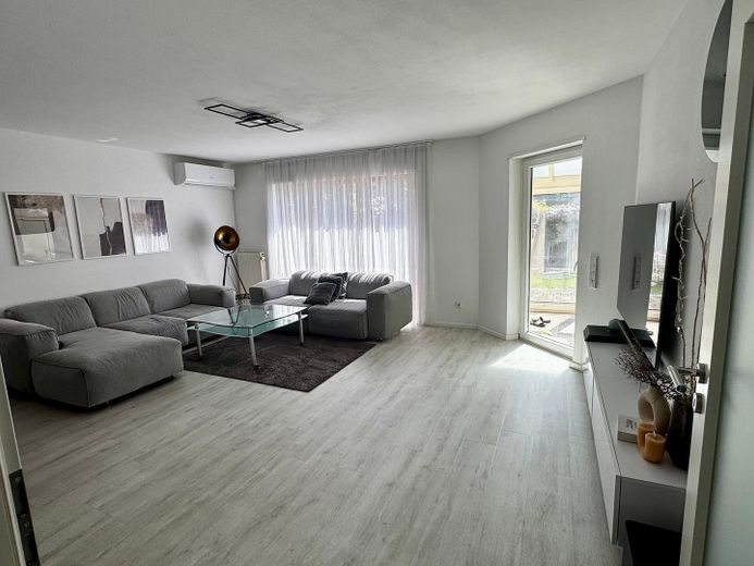 Casa unifamiliare ben tenuta in posizione periferica a Ludwigshafen Ruchheim – Wohnzimmer