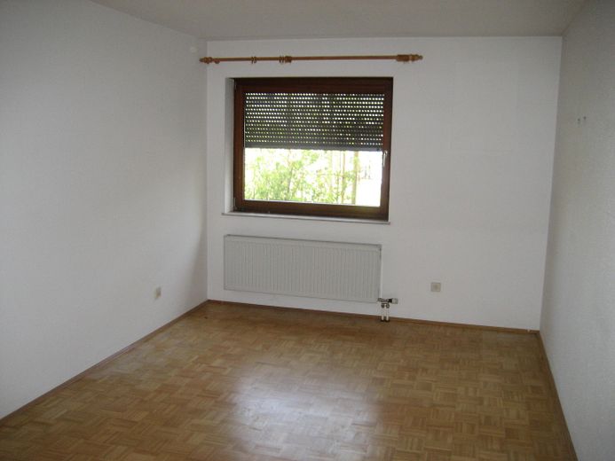 Beilstein, 3 Zimmer DG-Wohnung in bester Aussichtslage – Kinderzimmer