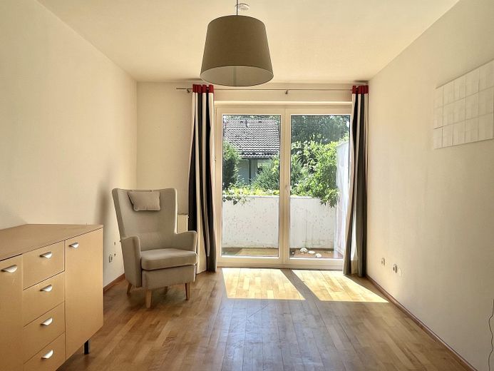 Große Doppelhaushälfte in Pullach - ohne Provision – Schlafzimmer 1