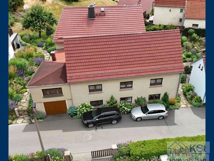 hr neues Zuhause in Frohburg: Wohnhaus mit Extra-Baugrundstück & 3 Garagen – viel Freiheit! – Foto 1